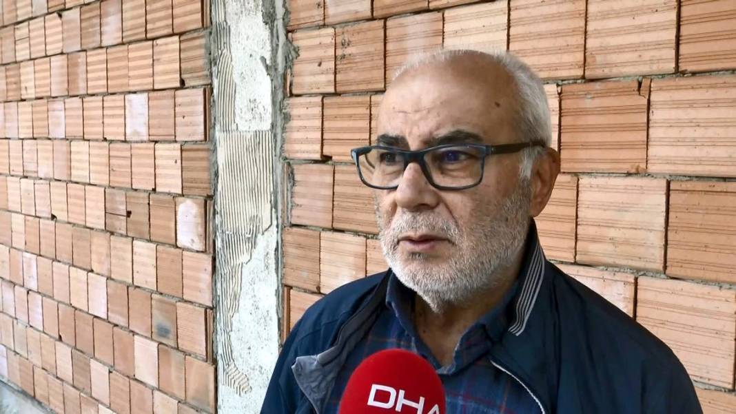 Mahallelinin şikayetçi olduğu gizemli binaya belediyeden 'tuğlalı' önlem 7